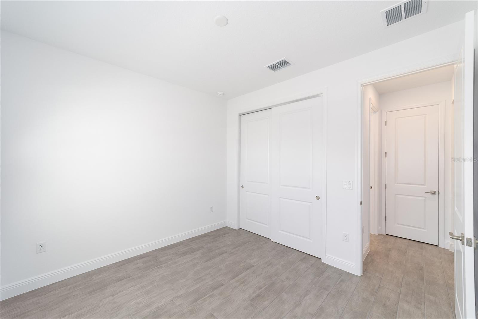 ON TOP OF THE WORLD - Residential