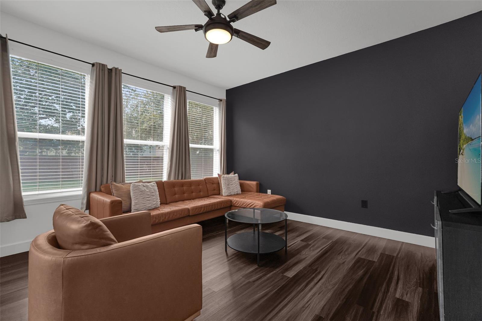 1933 ESTANCIA CIRCLE 1933