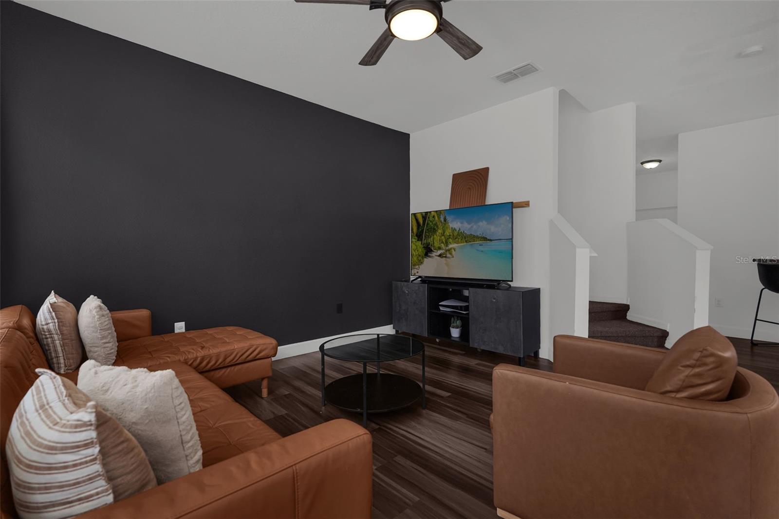 1933 ESTANCIA CIRCLE 1933