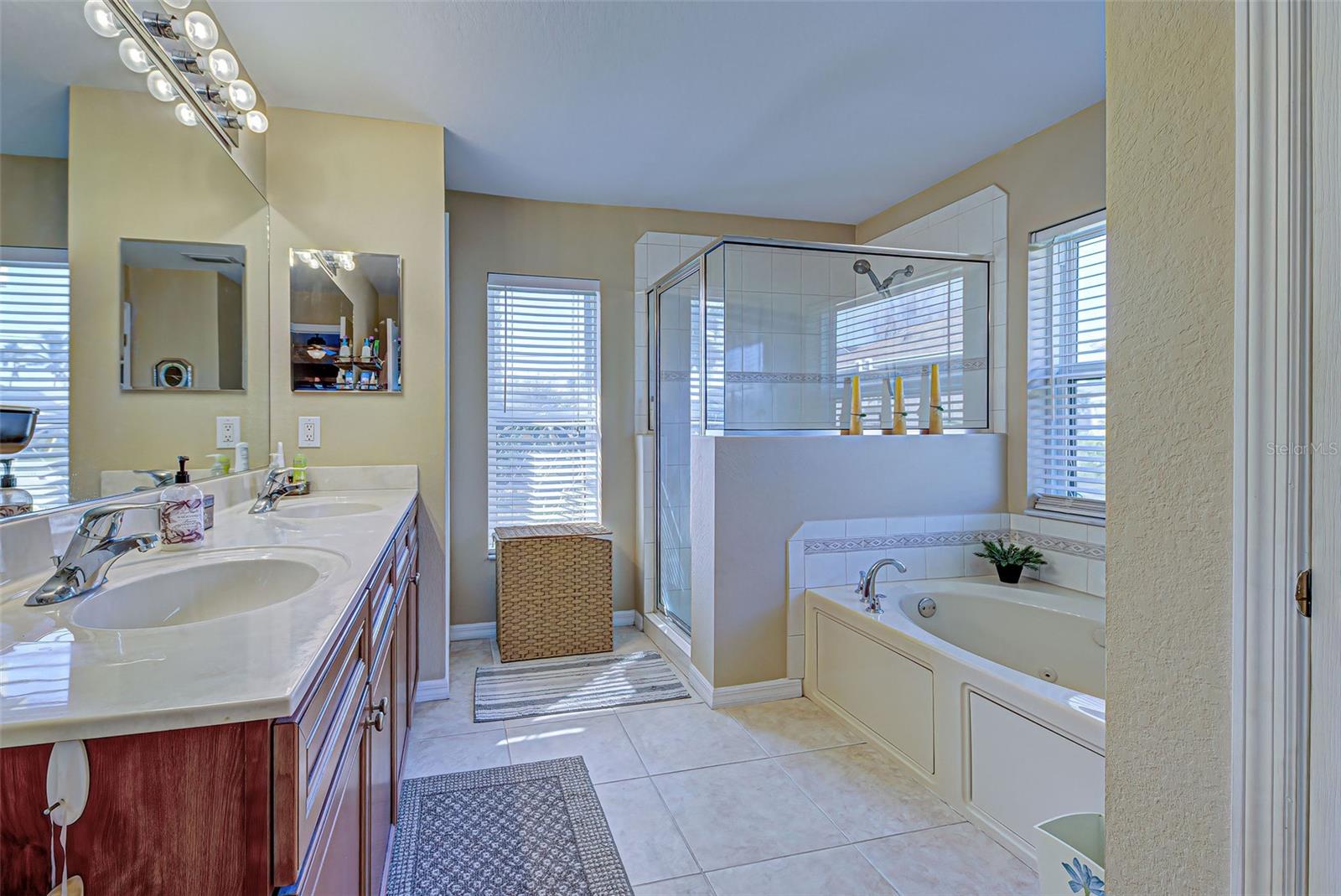 ROTONDA WEST LONG MEADOW - Residential