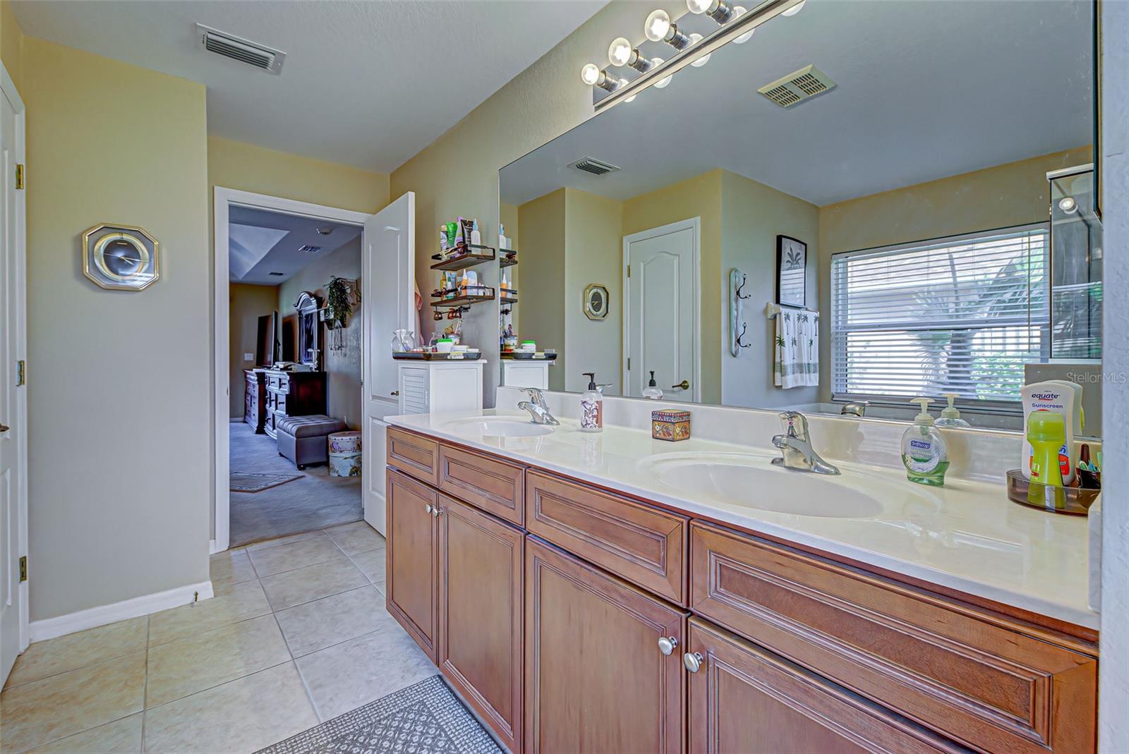 ROTONDA WEST LONG MEADOW - Residential