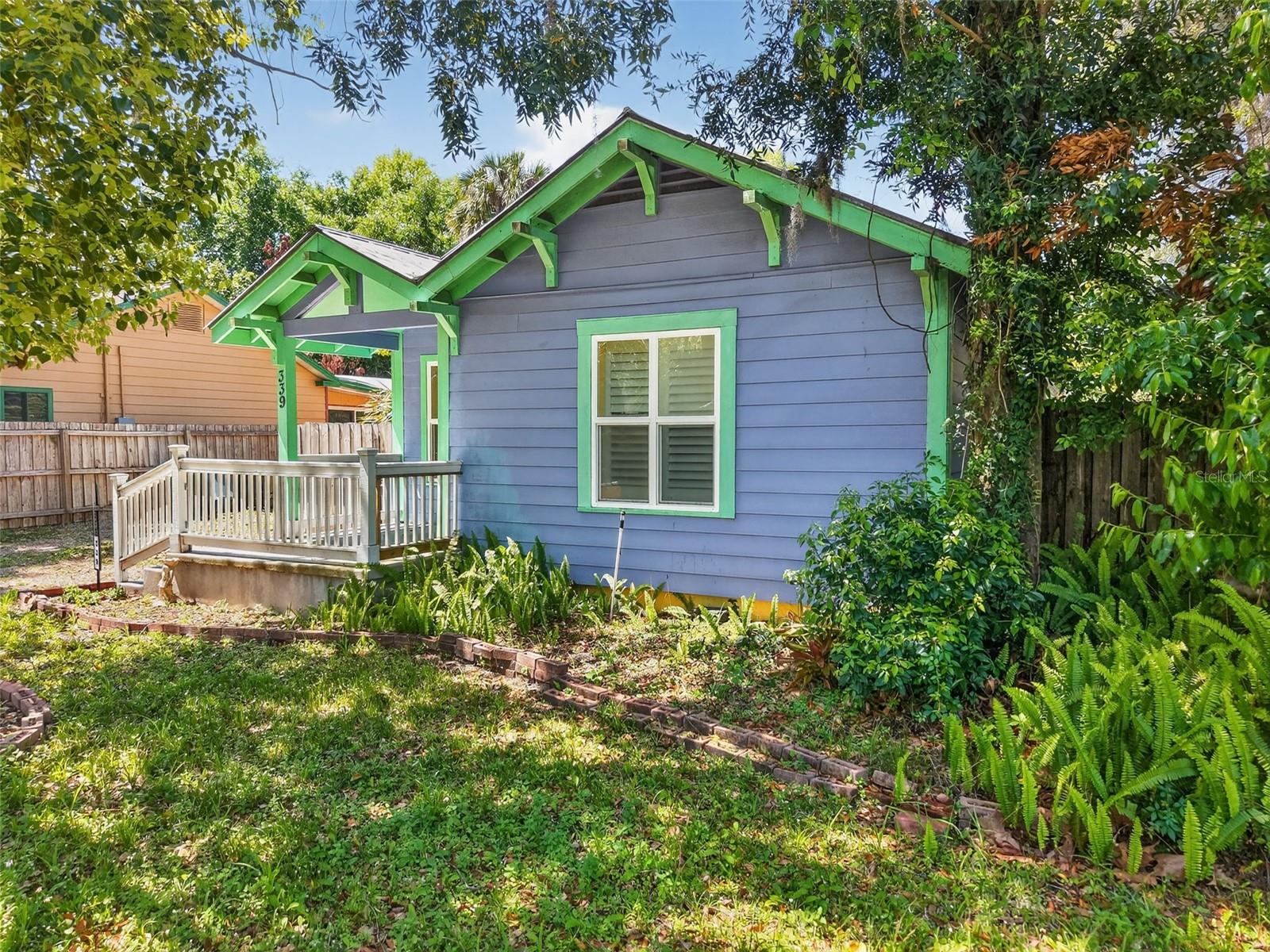 MOUNT DORA C D SMITHS - Residential