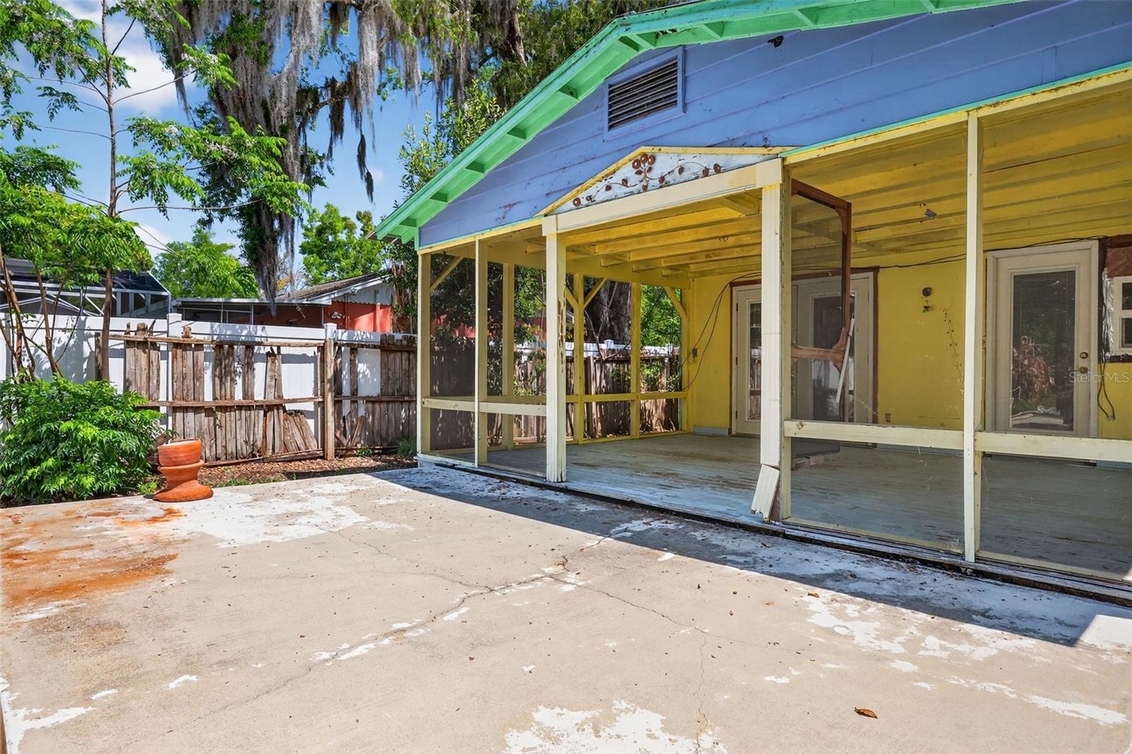 MOUNT DORA C D SMITHS - Residential