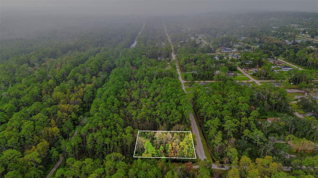 Photo of East Parkway, Deland, FL 32724 (MLS # V4945340)