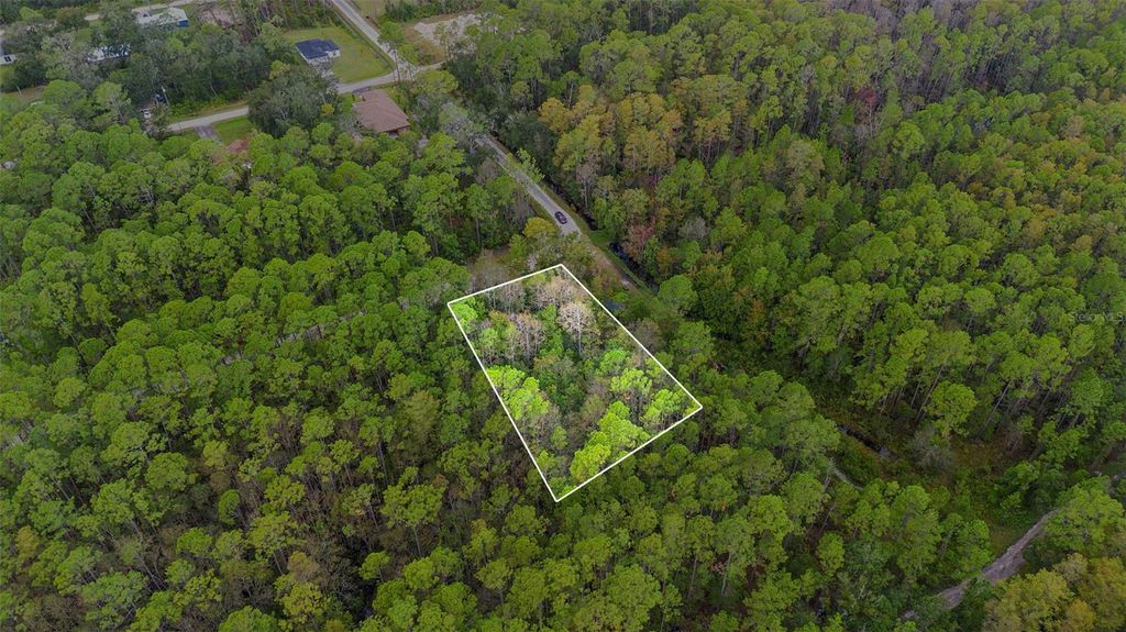 Photo of East Parkway, Deland, FL 32724 (MLS # V4945340)