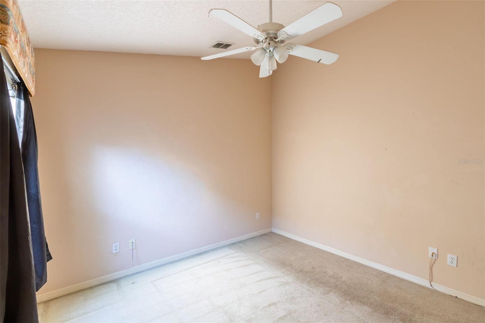 WOODBRIDGE LAKES UNIT 1 - Residential