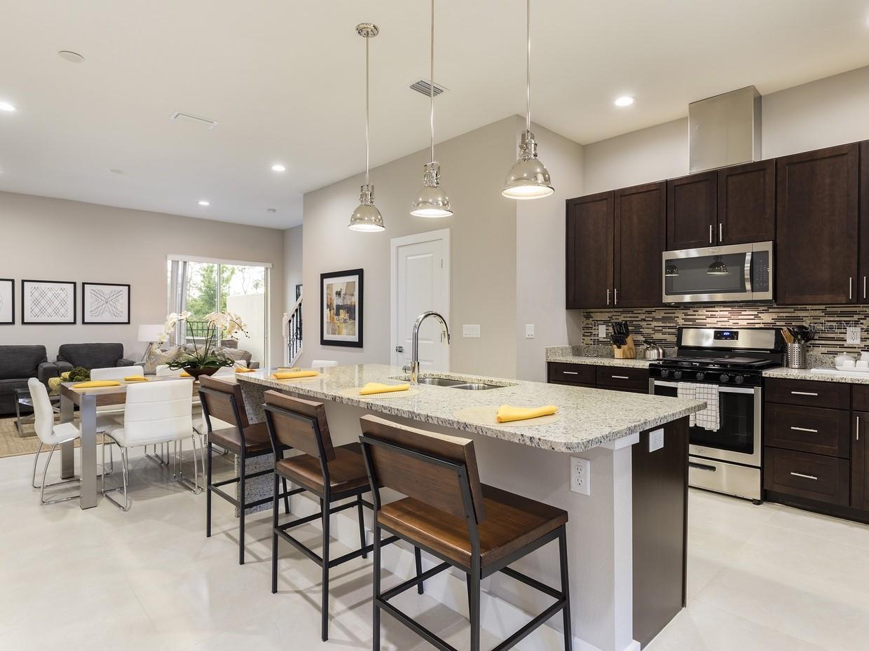 7538 SUNVILLE AVENUE