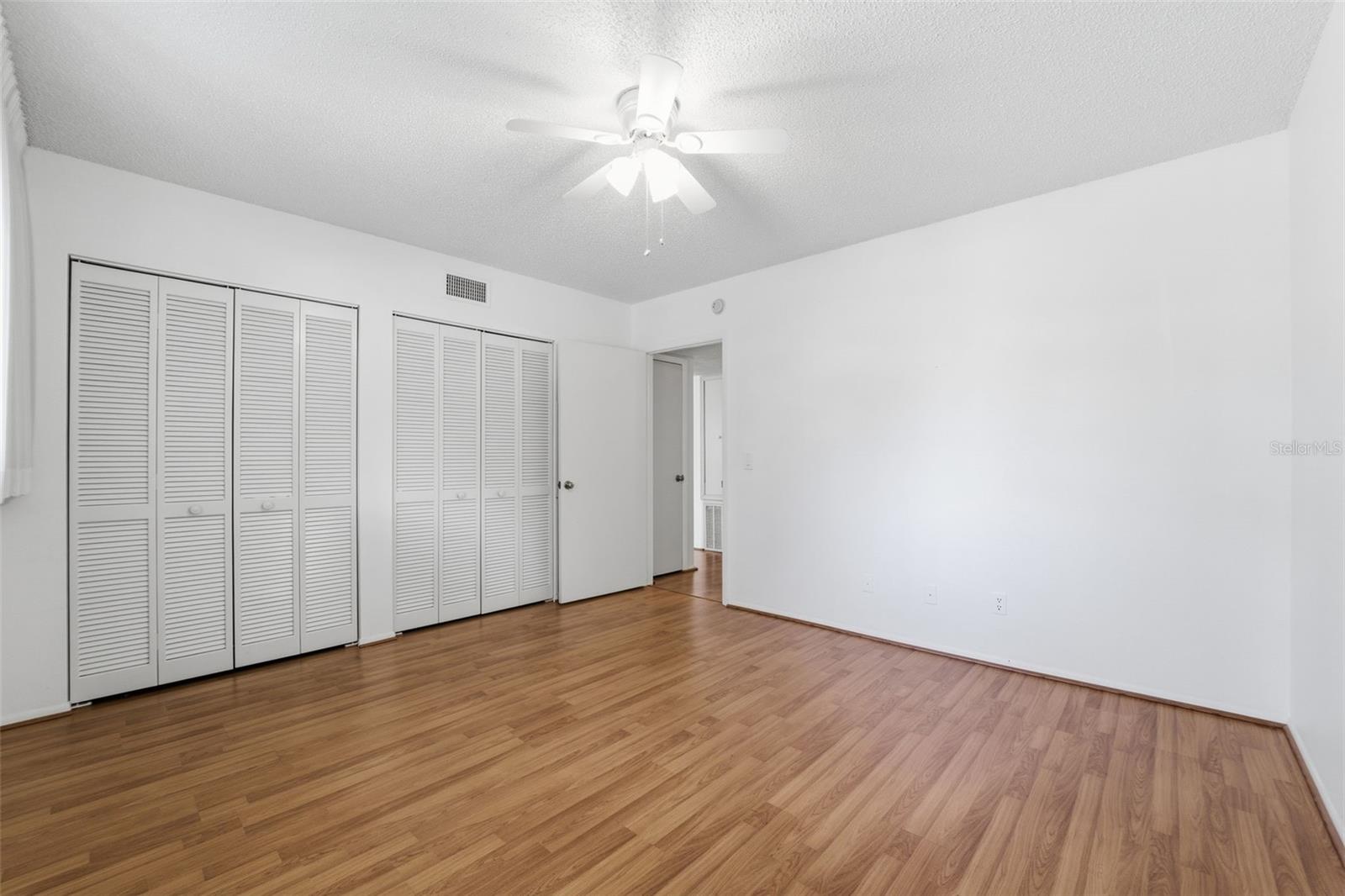 ON TOP OF THE WORLD - Residential