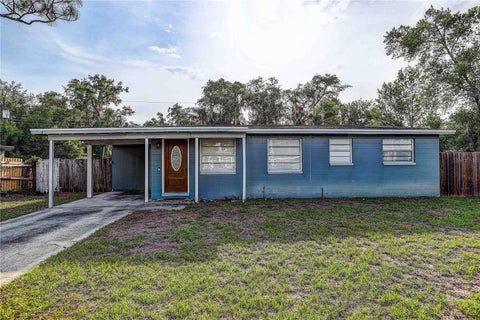 Photo of 10914 N 22nd Street, Tampa, FL 33612 (MLS # TB8510333)