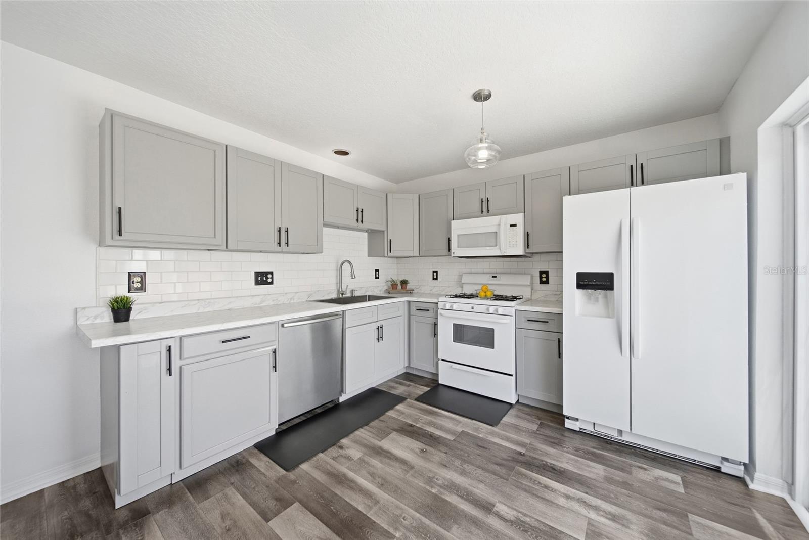 LAKESIDE TR A1 - Residential