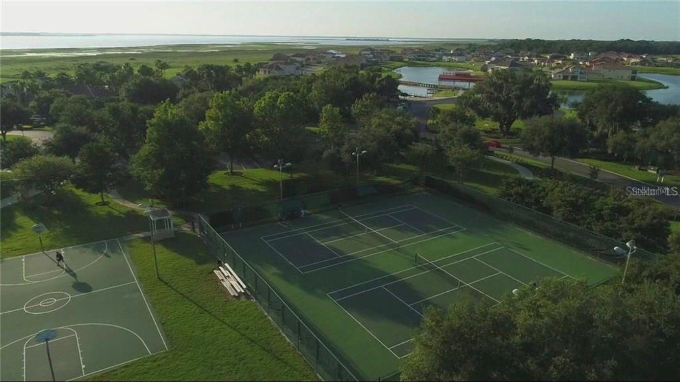 BELLALAGO POD G TOWNHOMES - Residential