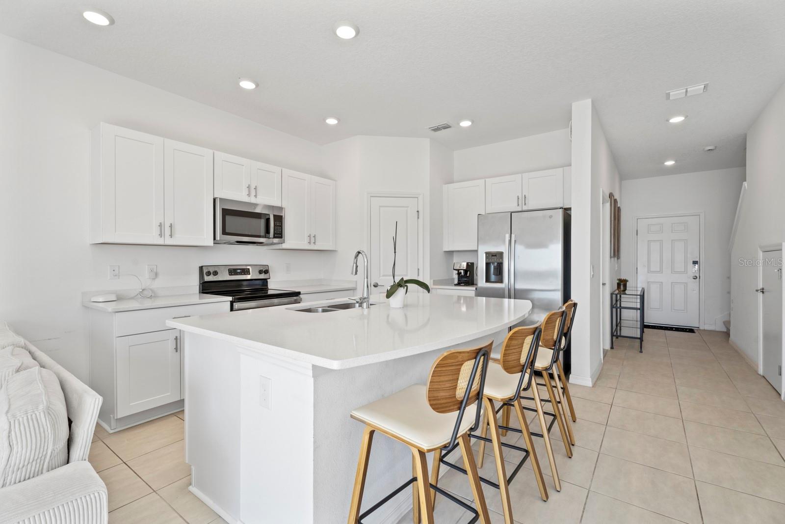 BELLALAGO POD G TOWNHOMES - Residential