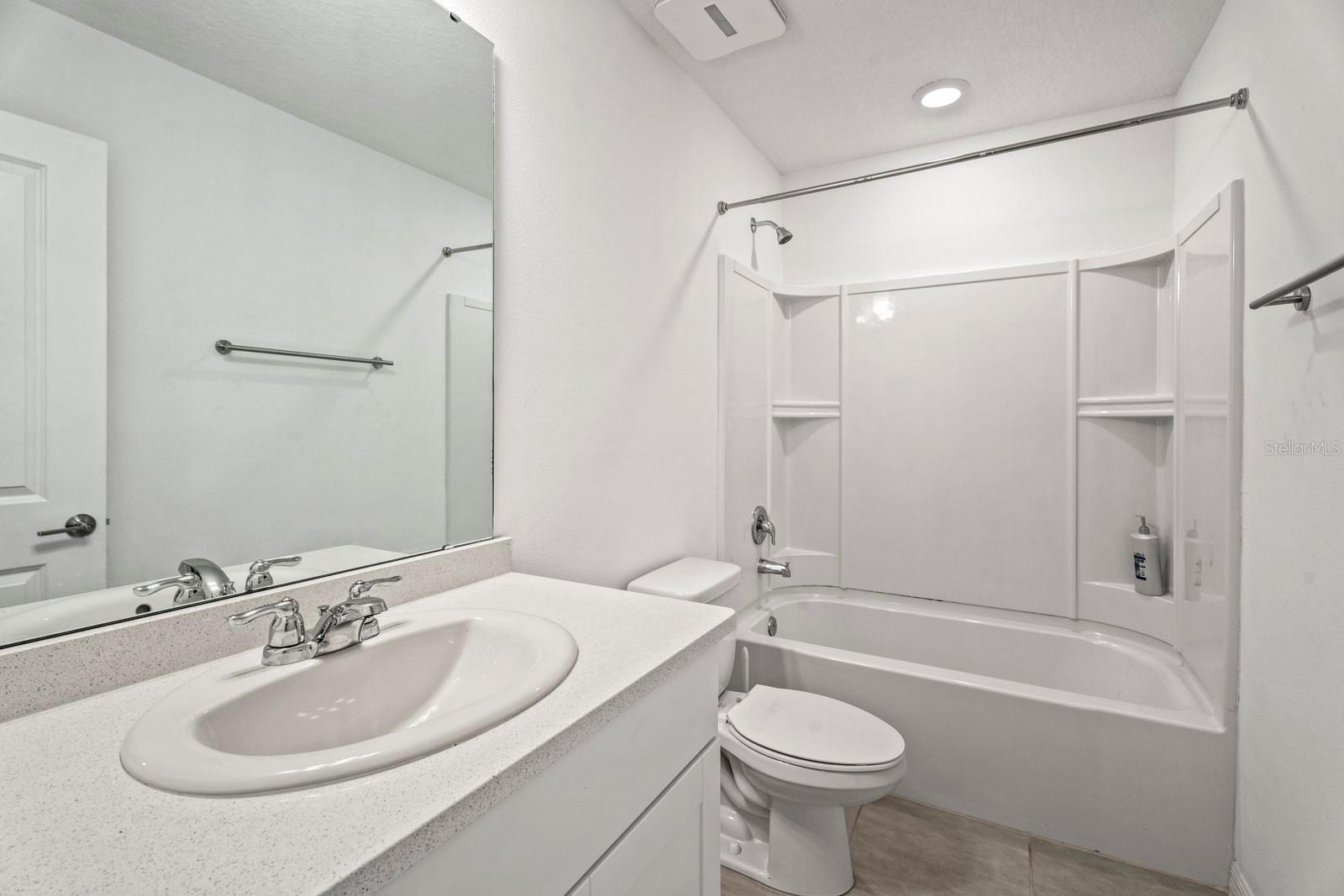 BELLALAGO POD G TOWNHOMES - Residential