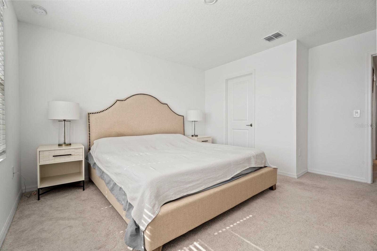 BELLALAGO POD G TOWNHOMES - Residential