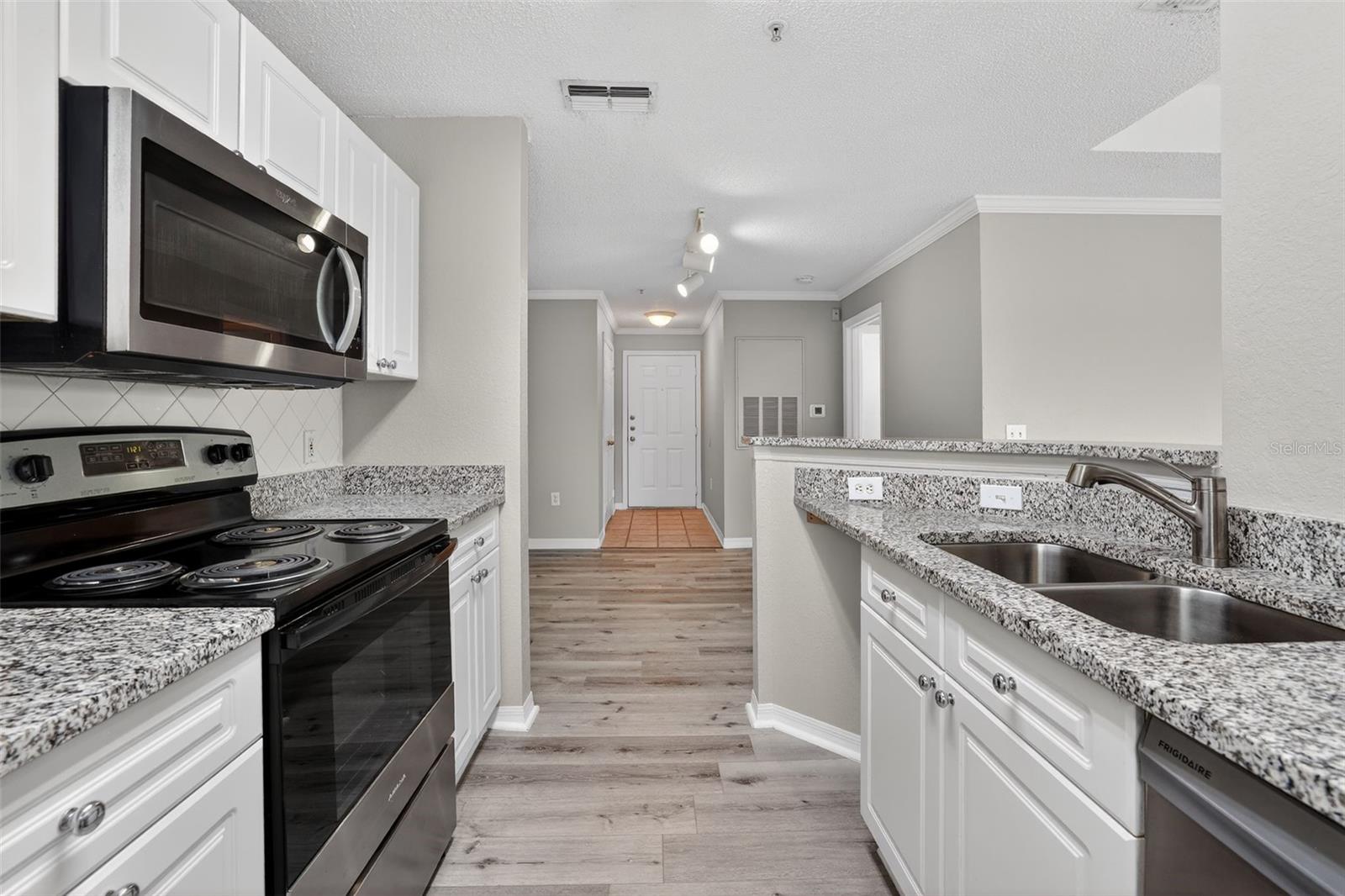 ENCLAVE AT RICHMOND PLACE - Residential Lease