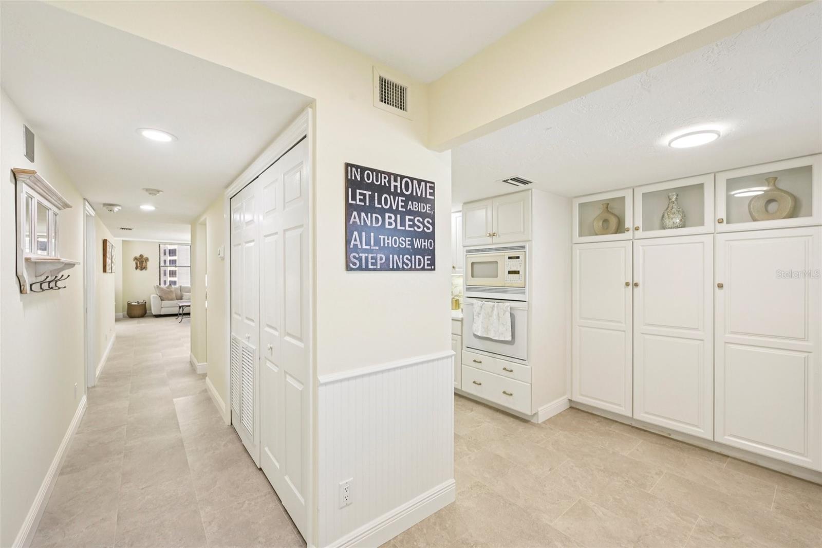 5780 MIDNIGHT PASS ROAD 407