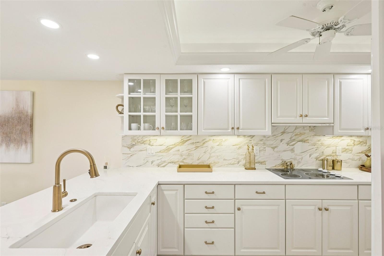 5780 MIDNIGHT PASS ROAD 407