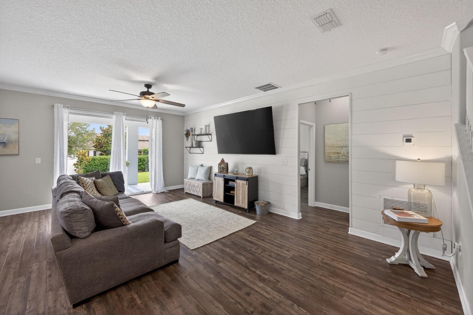 15162 EVERGREEN OAK LOOP