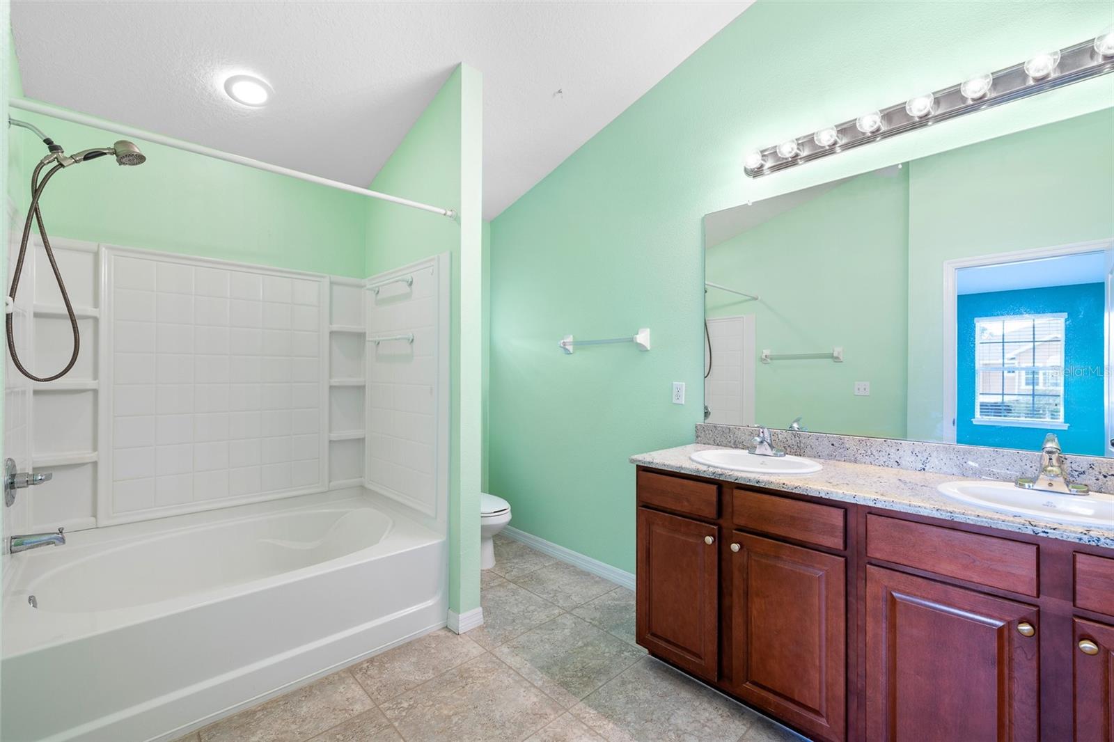 SCHOONER COVE A CONDO PH 68 - Residential