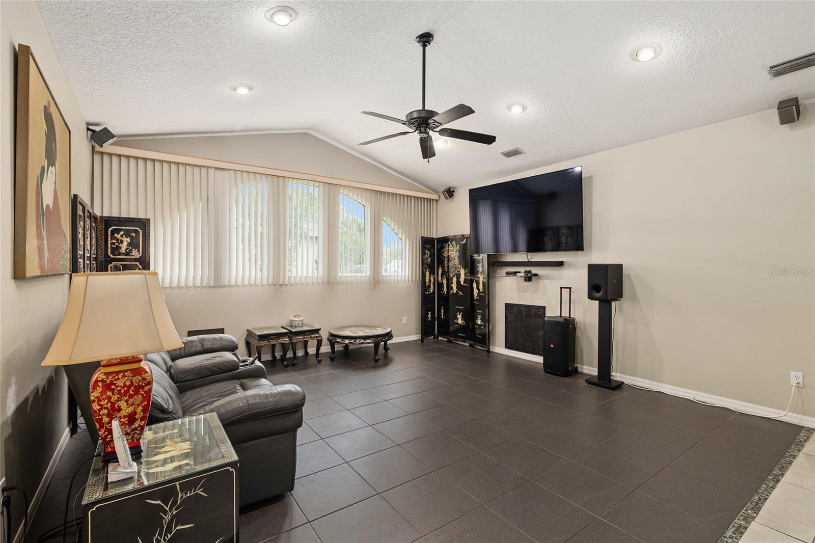 KINGSLAND COUNTRY ESTATE - Residential
