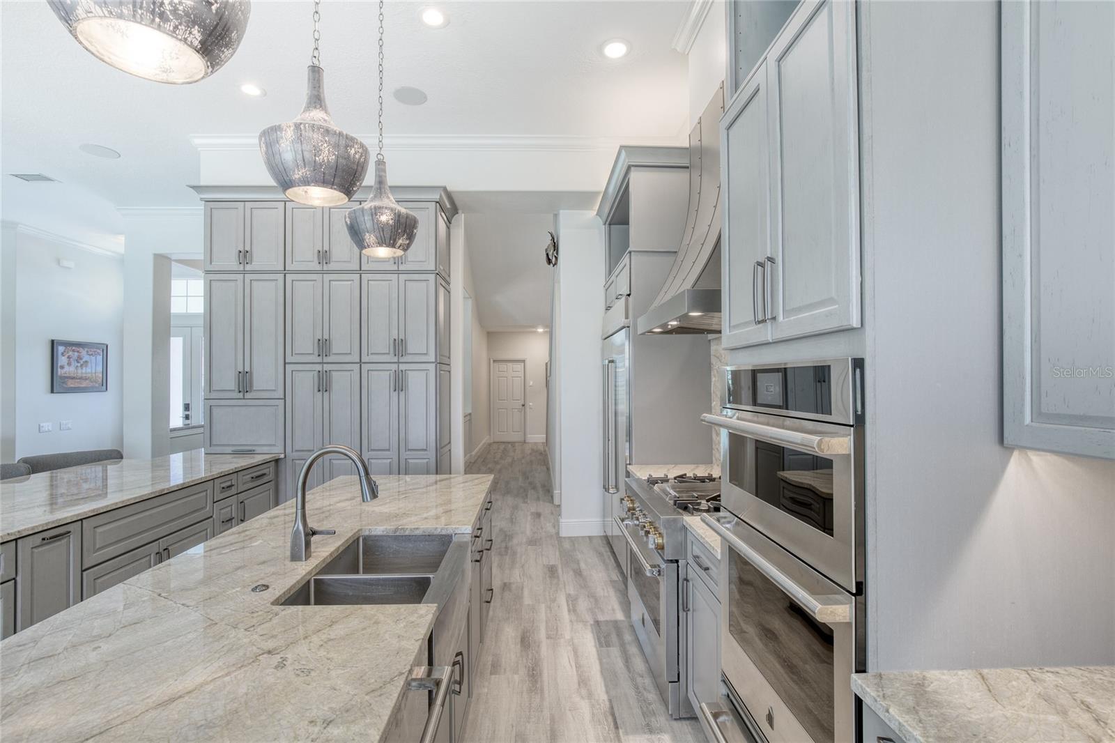 ISLAND ESTATES SUB - Residential