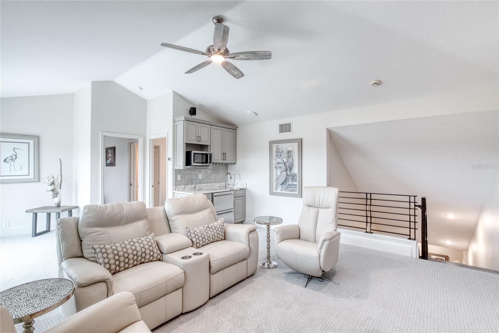 ISLAND ESTATES SUB - Residential