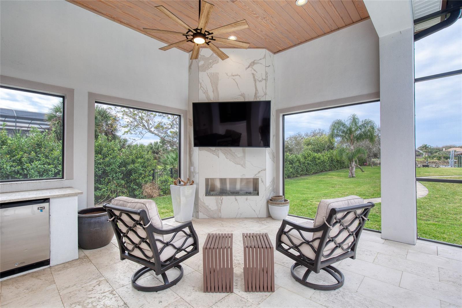 ISLAND ESTATES SUB - Residential