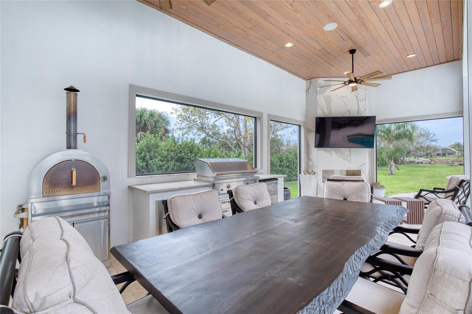 ISLAND ESTATES SUB - Residential