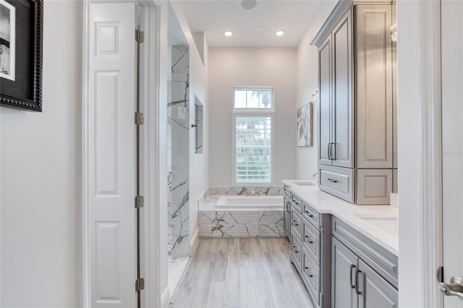 ISLAND ESTATES SUB - Residential