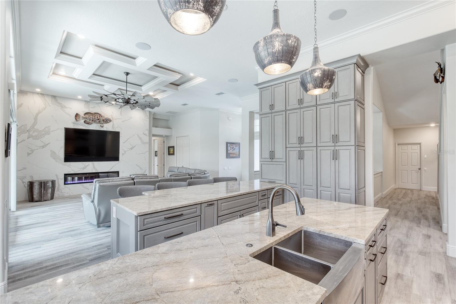 ISLAND ESTATES SUB - Residential