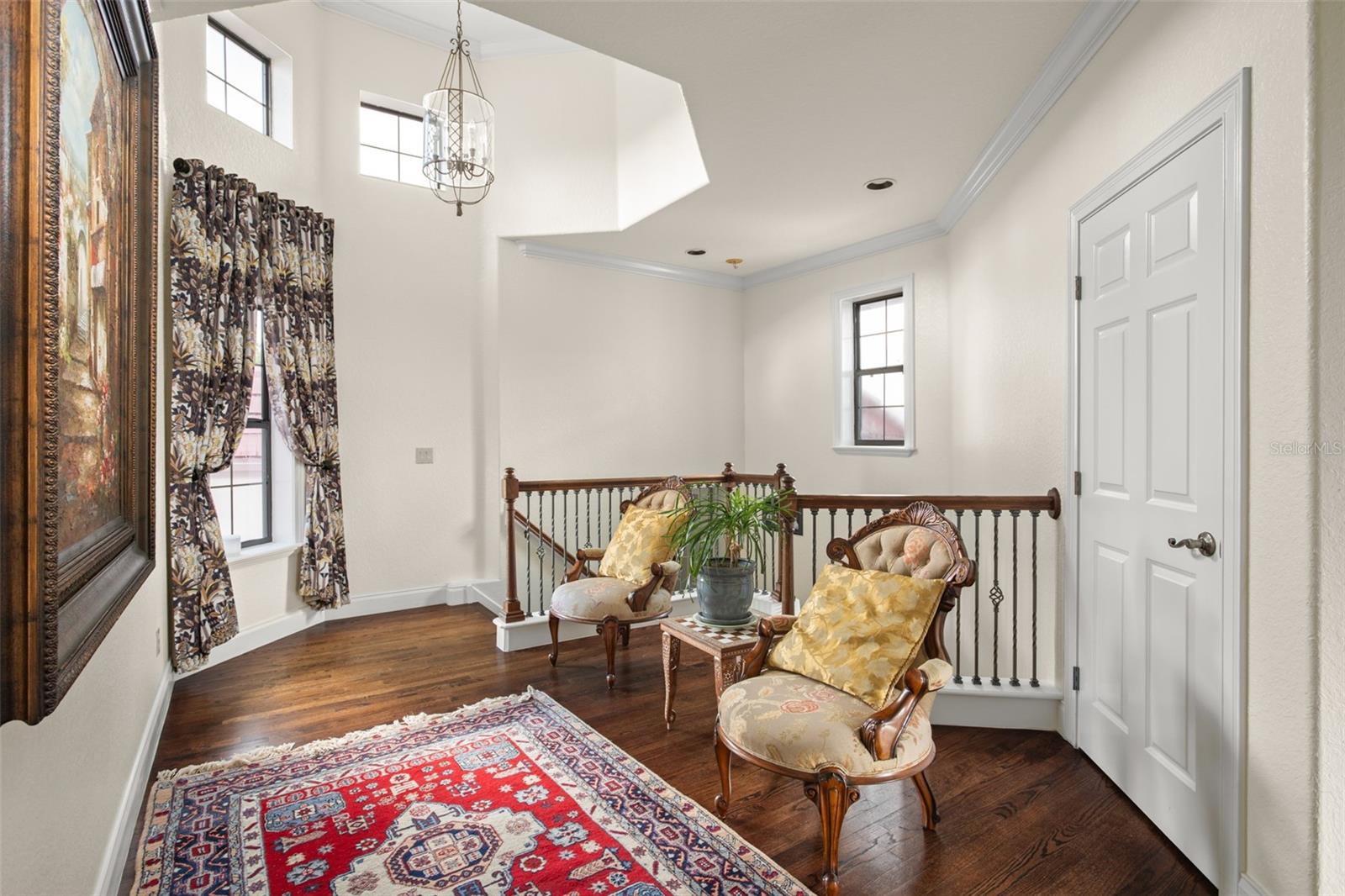 LAKE DOWN CREST - Residential