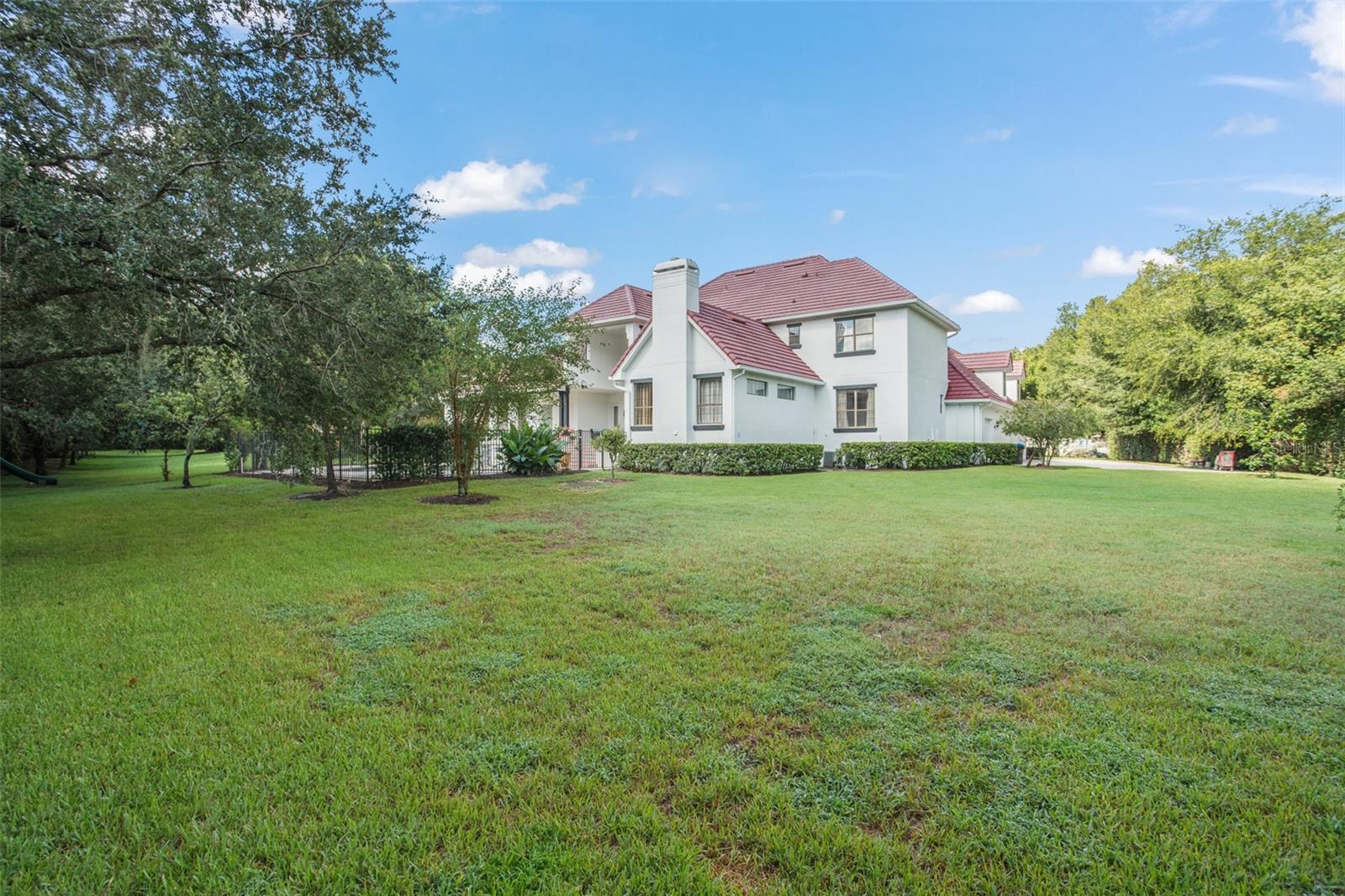 LAKE DOWN CREST - Residential