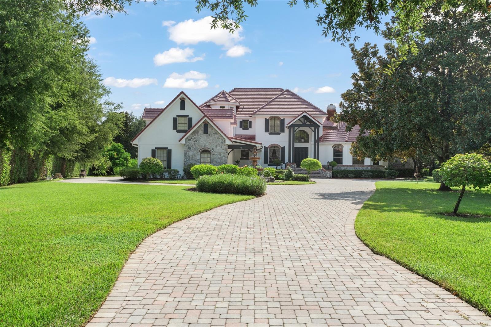 LAKE DOWN CREST - Residential