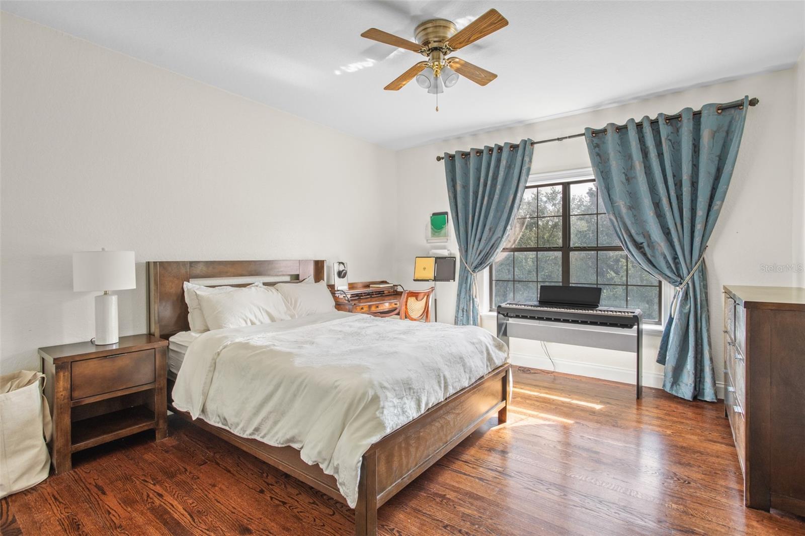 LAKE DOWN CREST - Residential