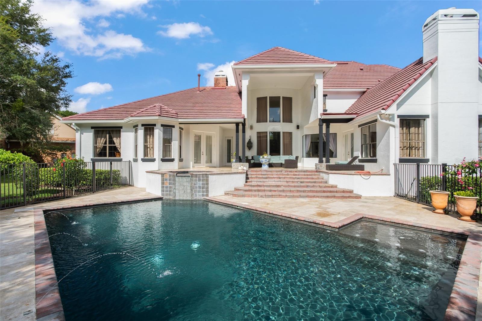 LAKE DOWN CREST - Residential