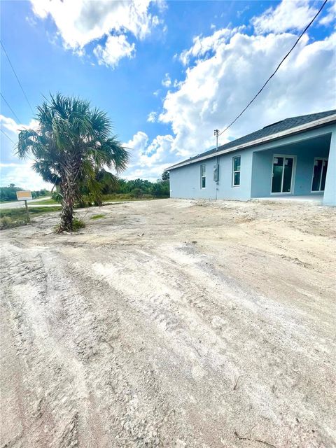 A home in PORT CHARLOTTE