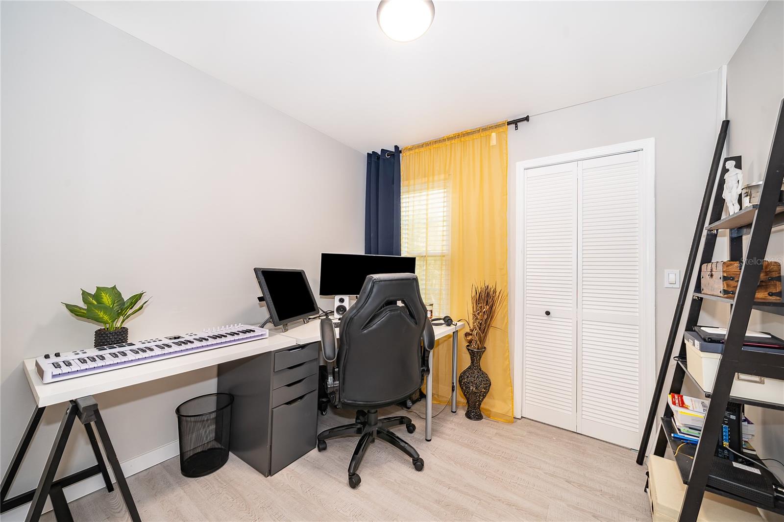 WATERFORD LNDG CONDO - Residential