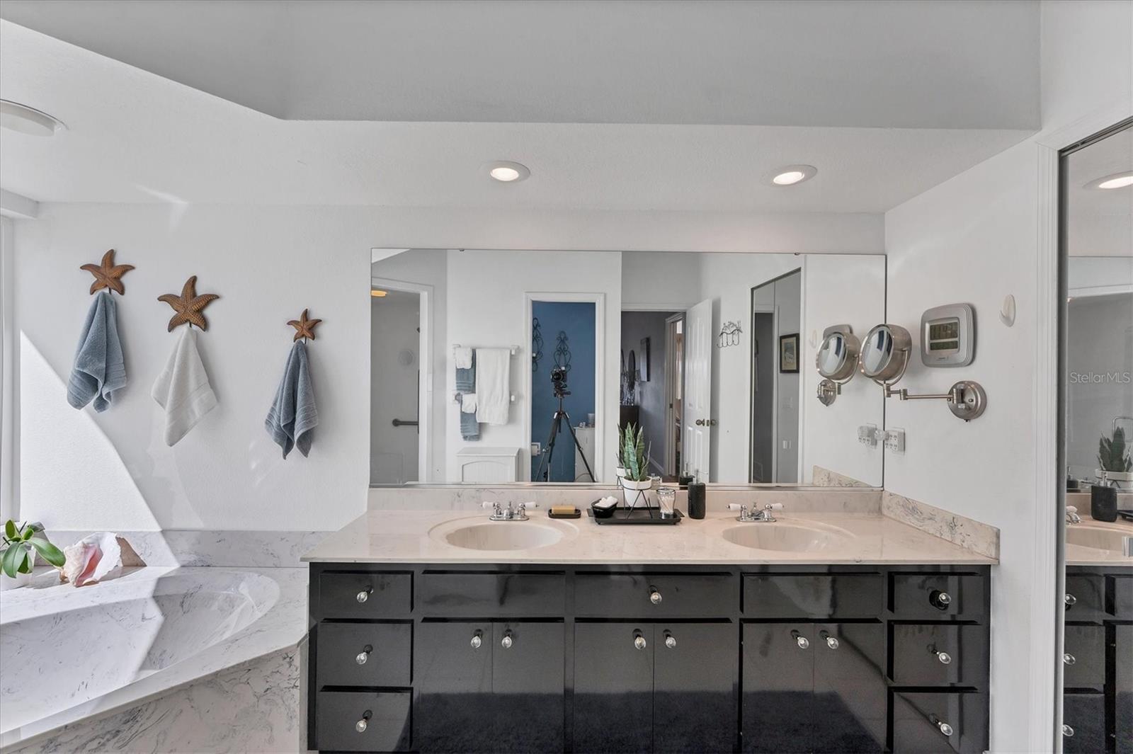 ROTONDA WEST PEBBLE BEACH - Residential