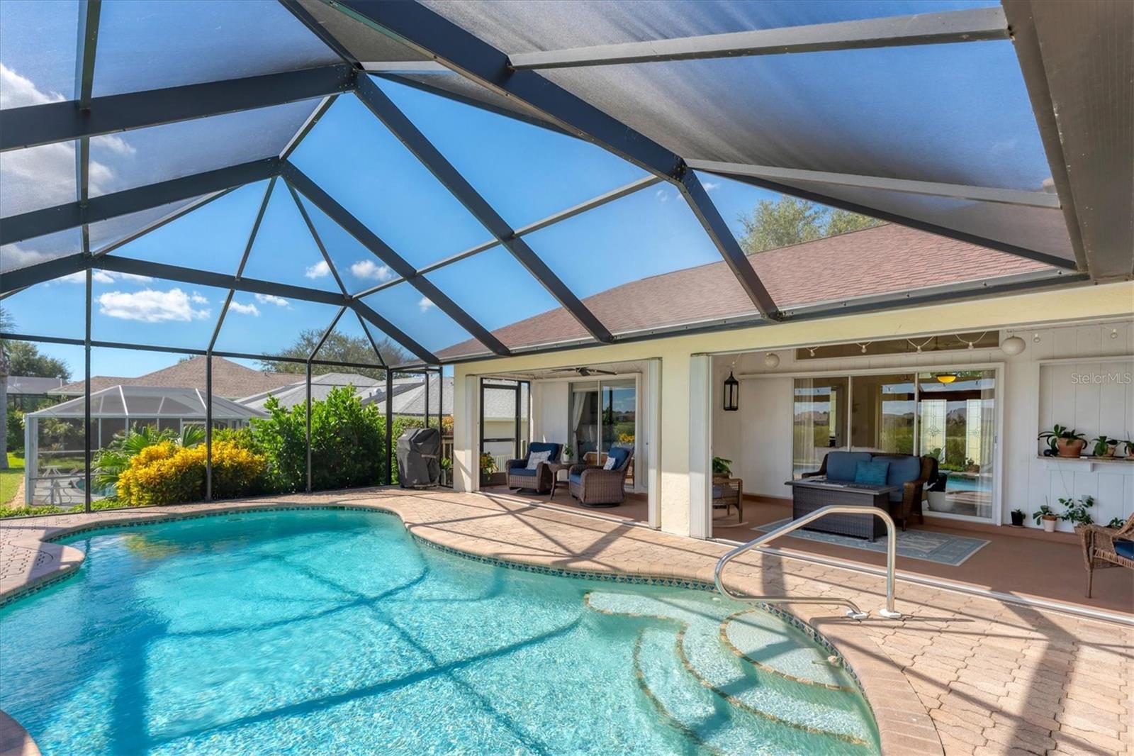 ROTONDA WEST PEBBLE BEACH - Residential