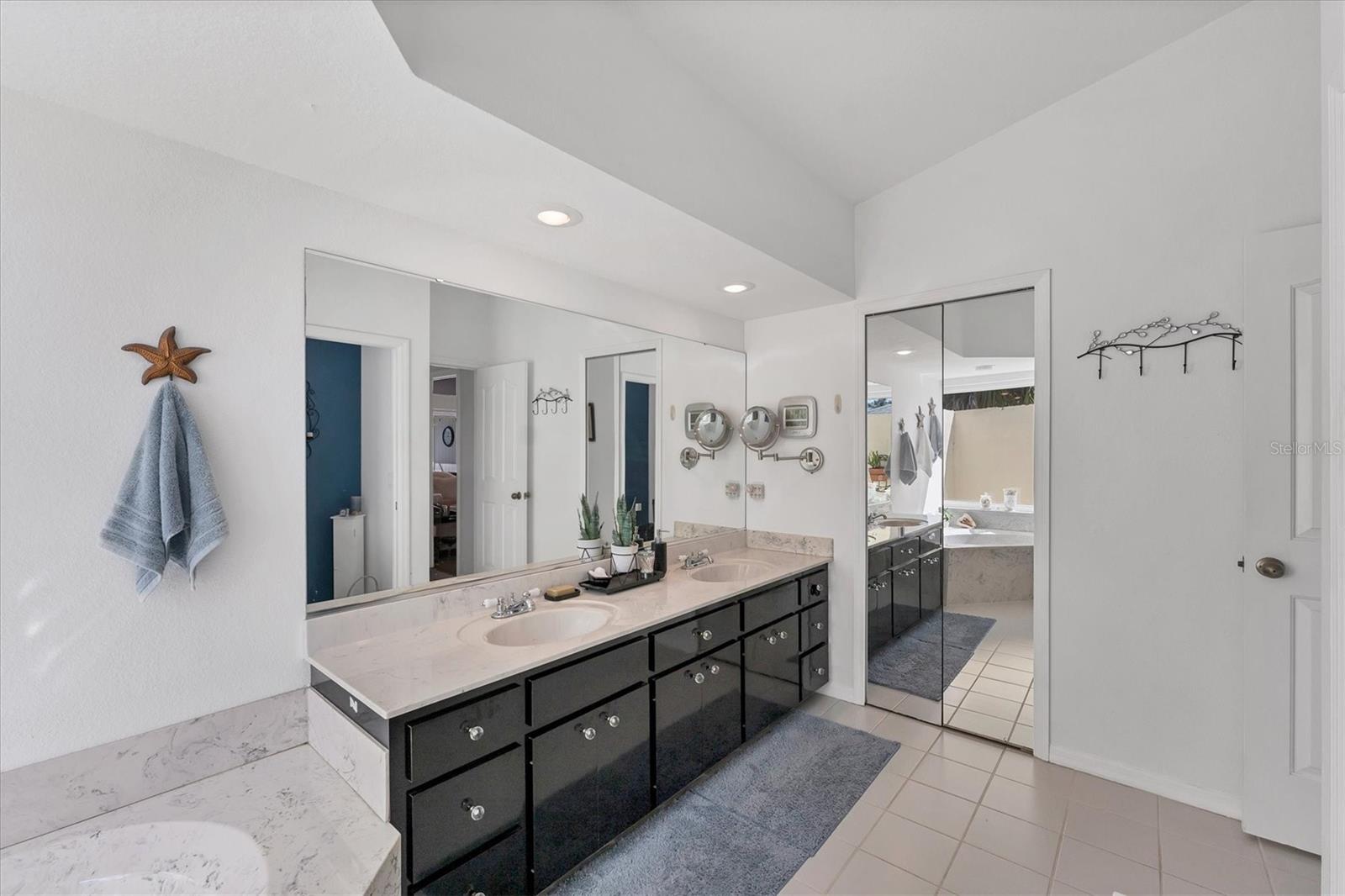 ROTONDA WEST PEBBLE BEACH - Residential