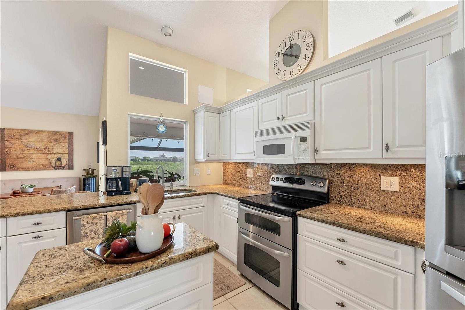 ROTONDA WEST PEBBLE BEACH - Residential