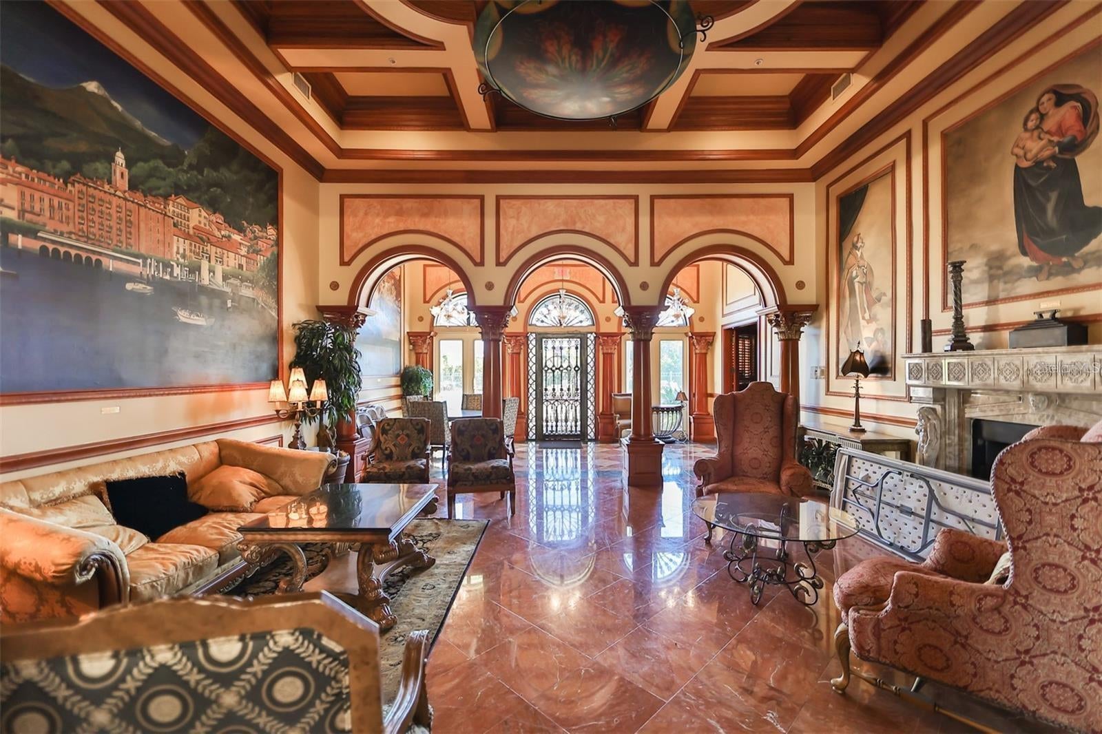 2773 VIA CIPRIANI 1330B
