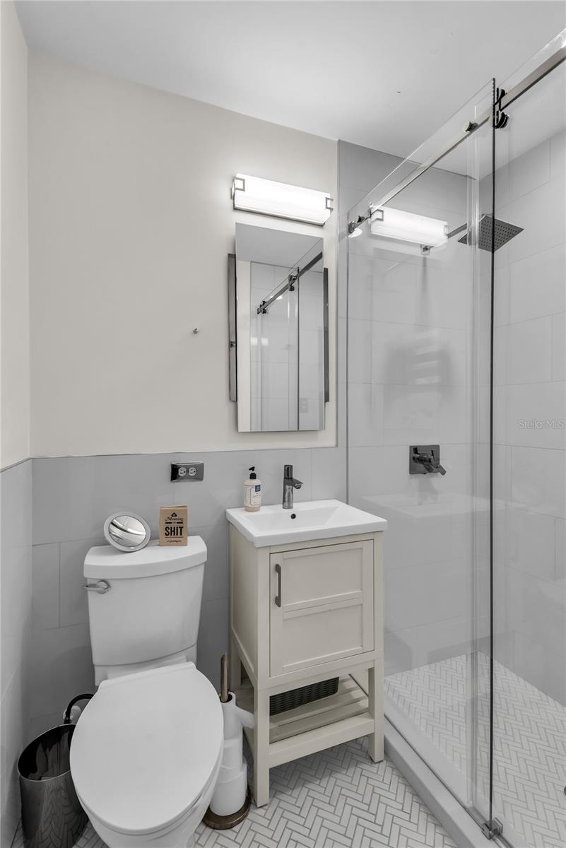 EDGEWATER ESTATES - Residential