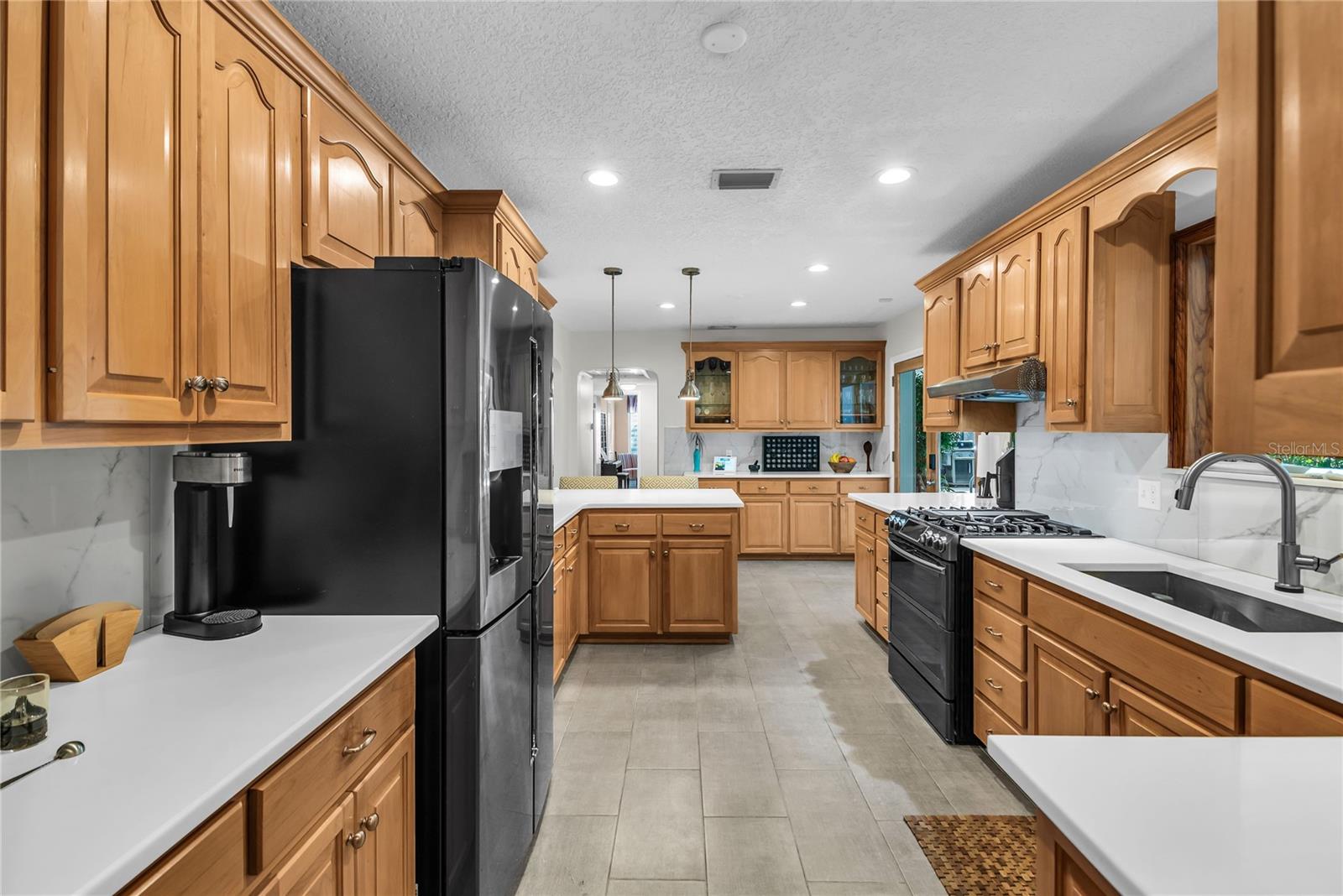 EDGEWATER ESTATES - Residential