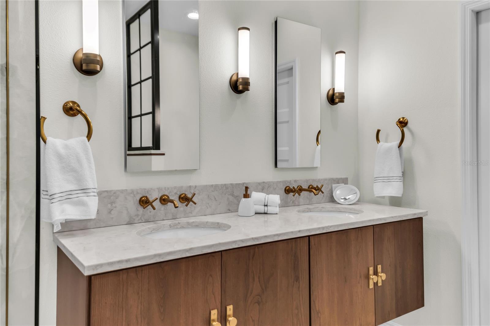 EDGEWATER ESTATES - Residential