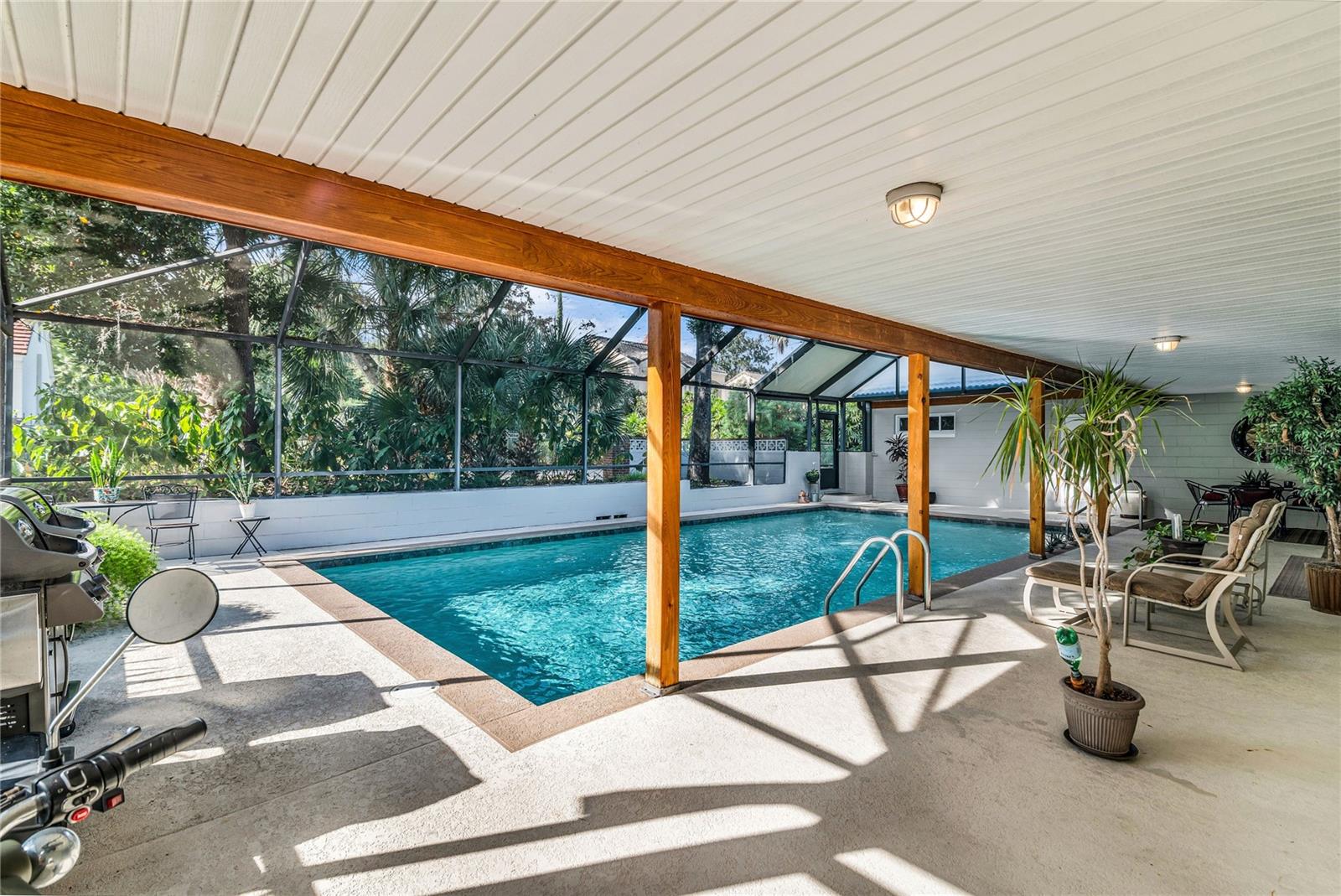 EDGEWATER ESTATES - Residential