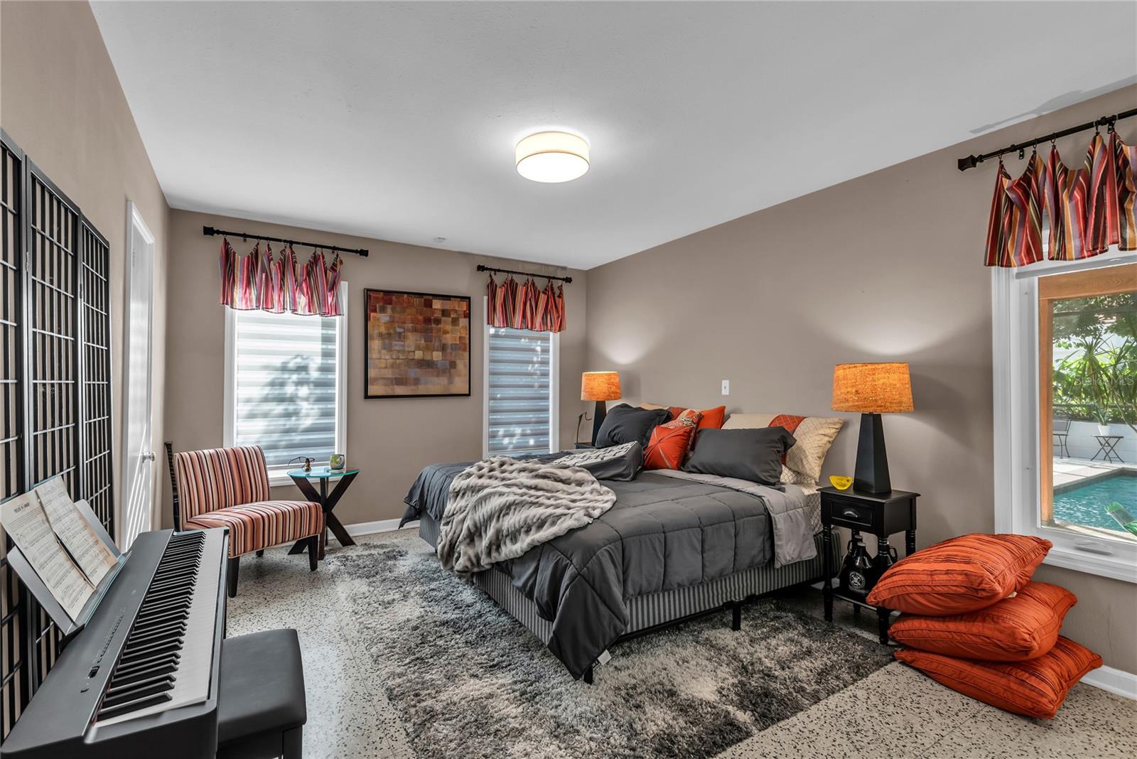 EDGEWATER ESTATES - Residential