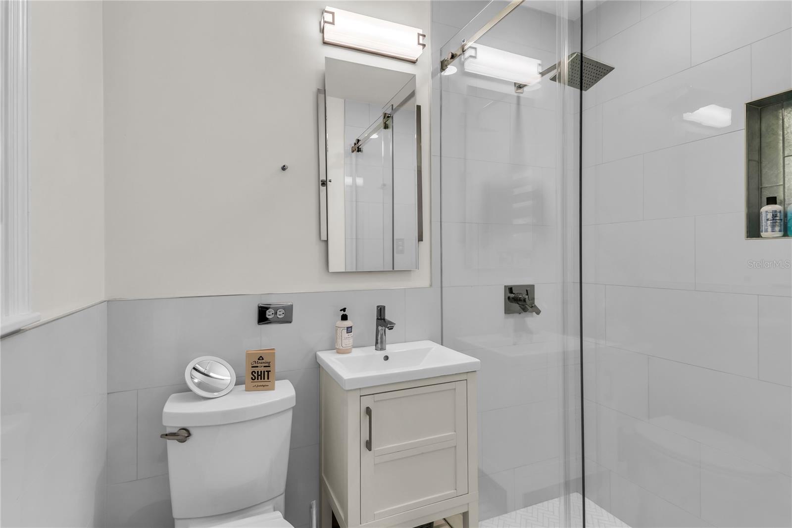 EDGEWATER ESTATES - Residential