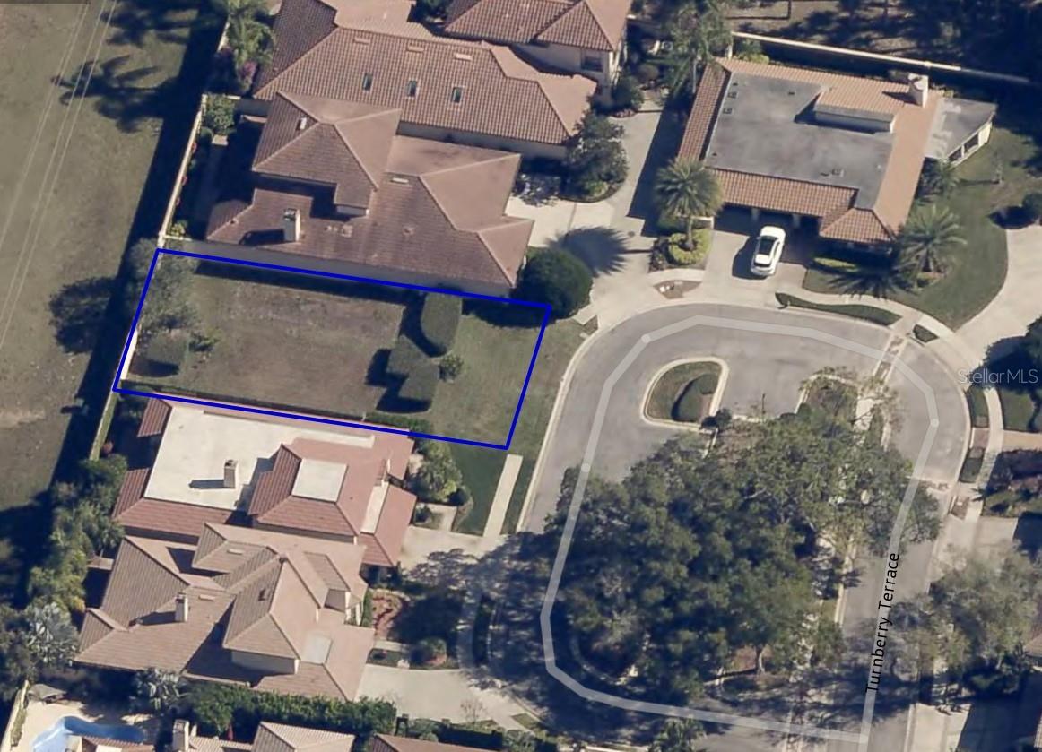 COUNTRY CLUB VILLAS - Land