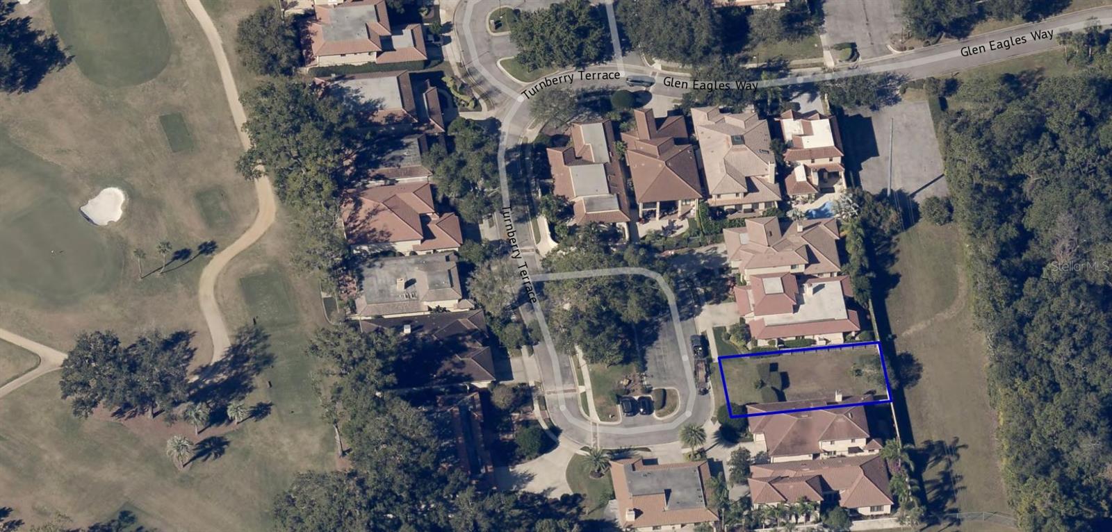 COUNTRY CLUB VILLAS - Land